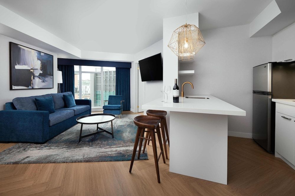 undefined Pantages Hotel Downtown Toronto 2