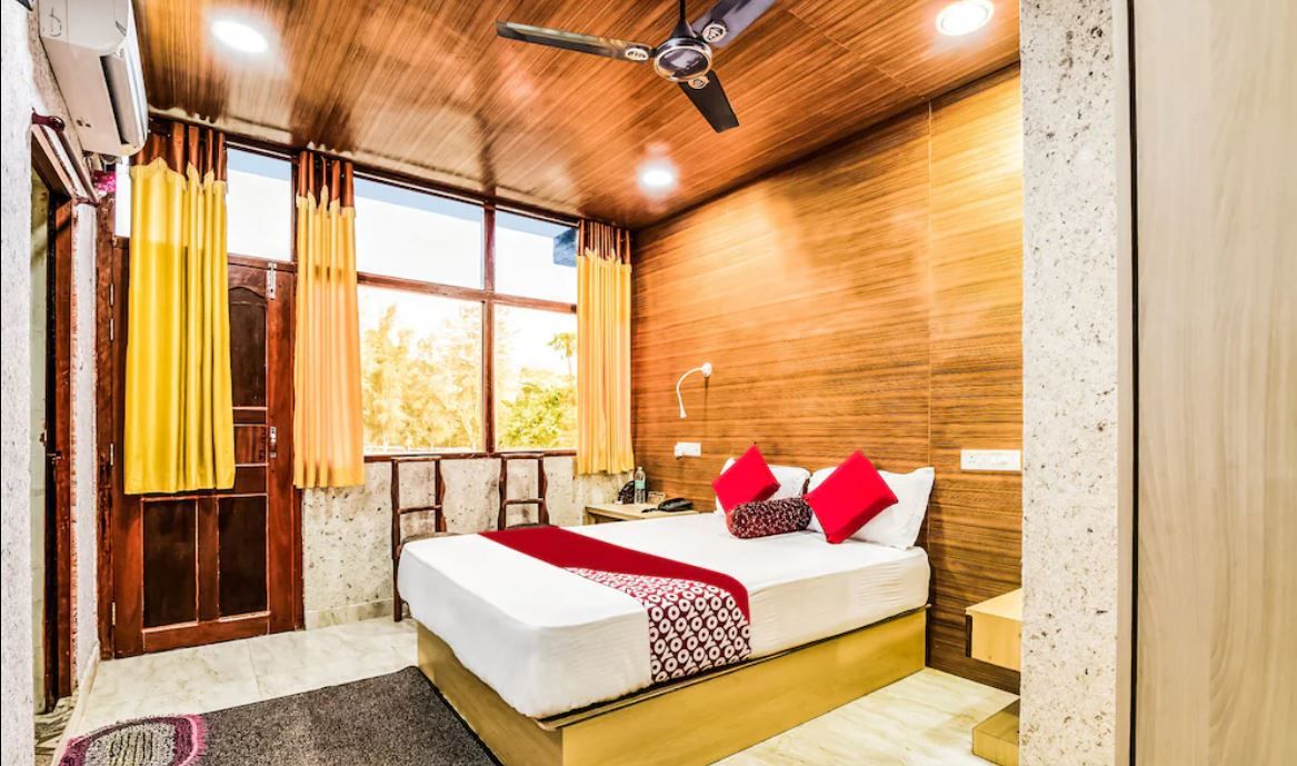 Blue Ocean Resort Deluxe Room AC 5