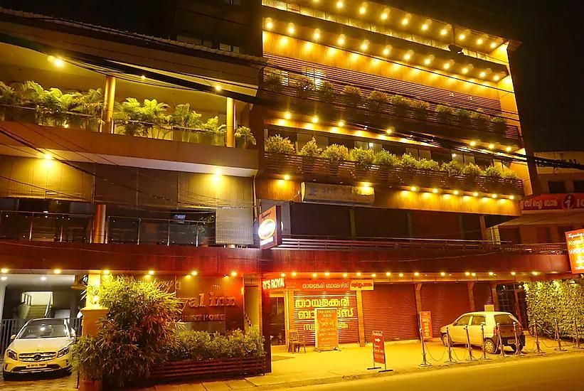 Thayamkery's Royal inn