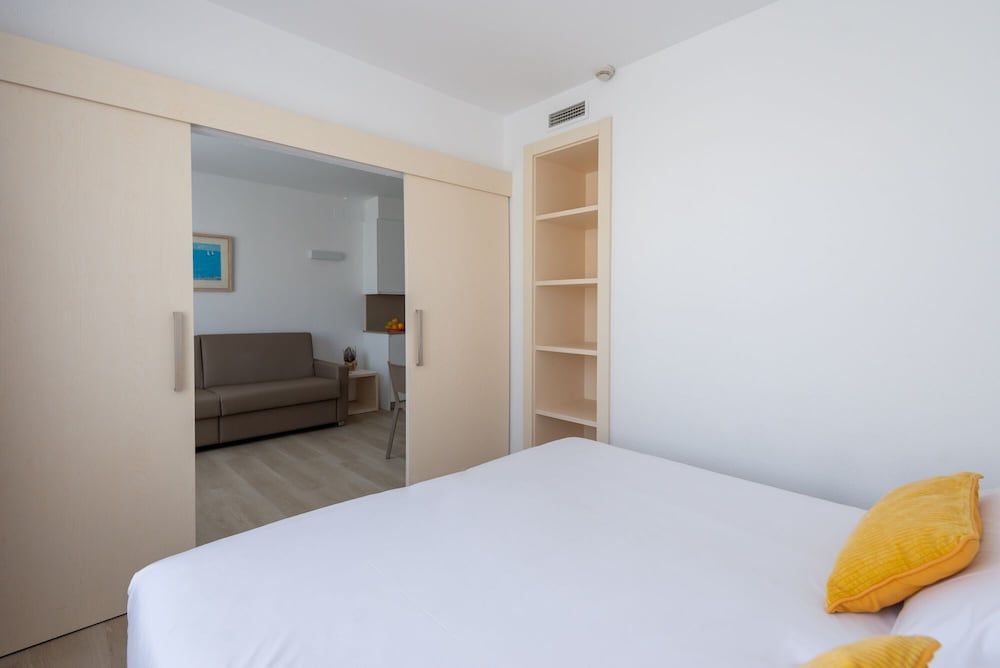 Superior Apartment (4 pax)