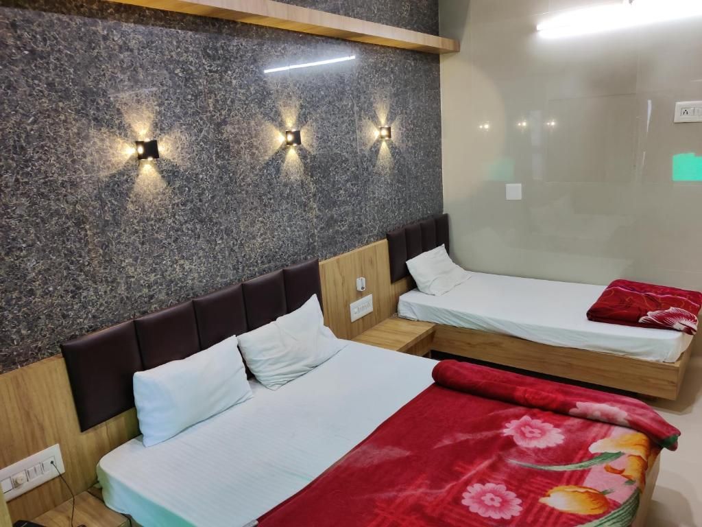 3 Bed Super Deluxe AC