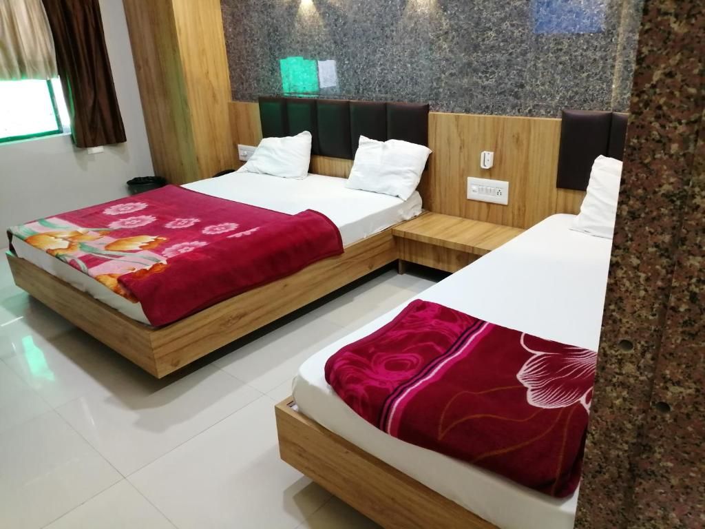 3 Bed Super Deluxe AC