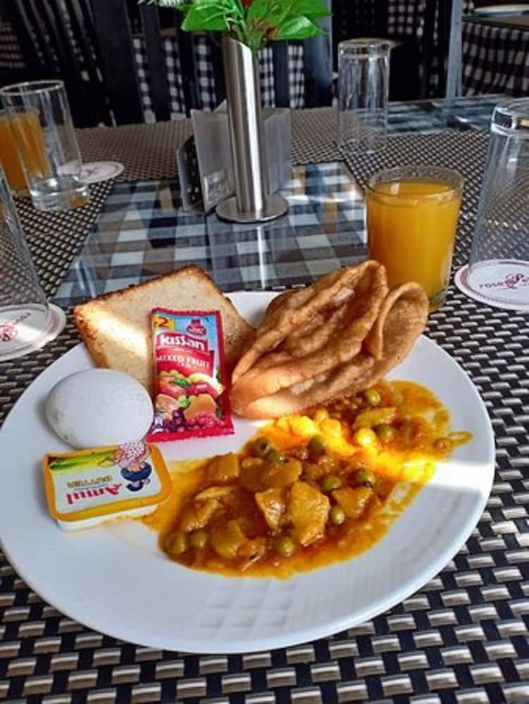 undefined Hotel The Vaishnodevi Hills 6
