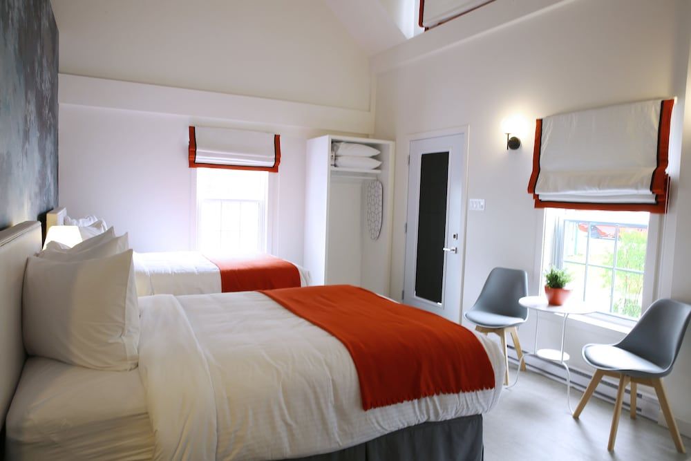 Auberge Du Grand Lac Deluxe PLUS Two Double Bedroom 3