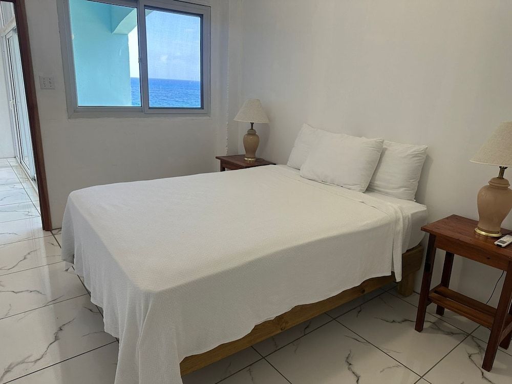 Two Bedroom Suite: Room 18