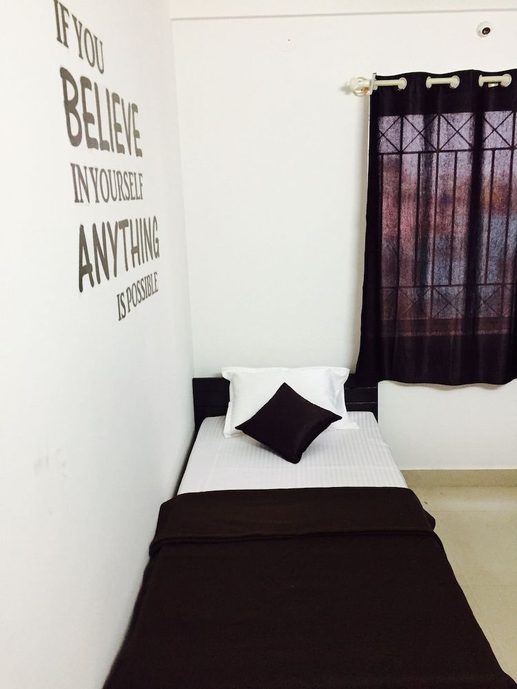 Transit Dorms - Hostel Basic Shared Dormitory, Non Smoking, City View 4