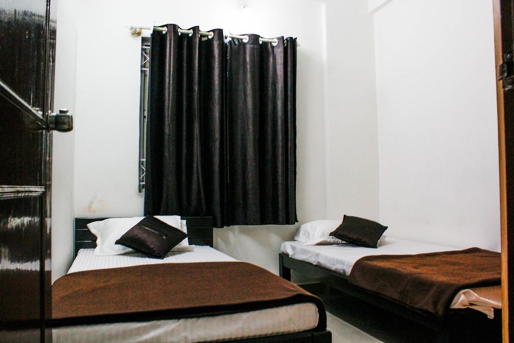 Transit Dorms - Hostel Basic Shared Dormitory, Non Smoking, City View 7