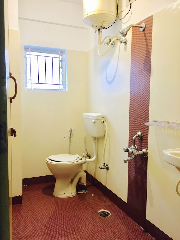 Transit Dorms - Hostel Basic Shared Dormitory, Non Smoking, City View 8