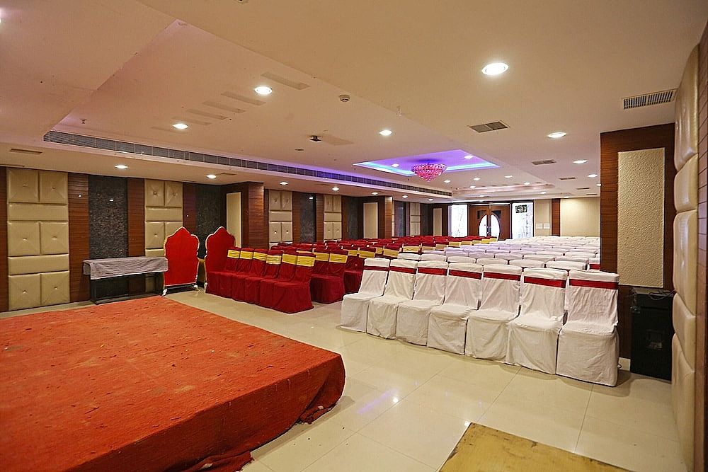 undefined OYO 1405 KBR Centre 7