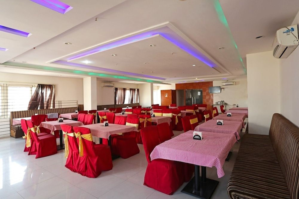 undefined OYO 1405 KBR Centre 5