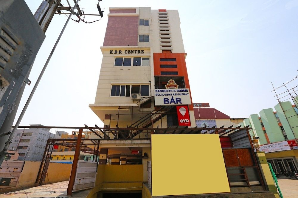 undefined OYO 1405 KBR Centre 3