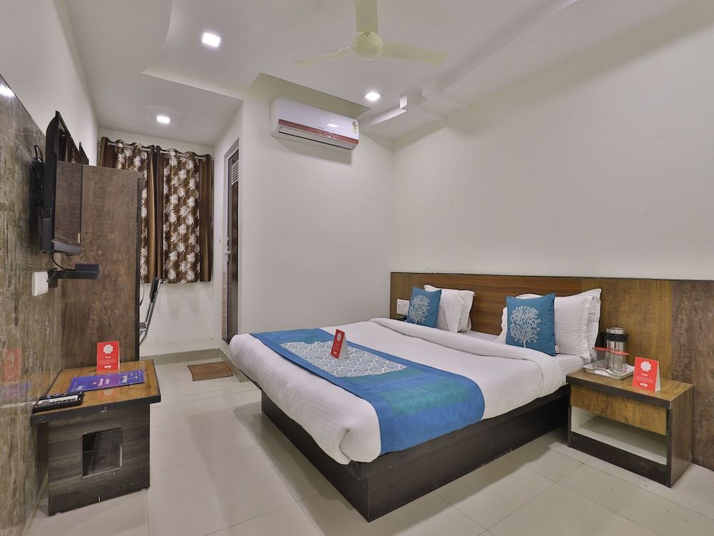 undefined OYO 9591 Hotel Neel Kamal 10