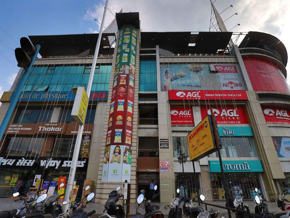 undefined OYO 9591 Hotel Neel Kamal 3