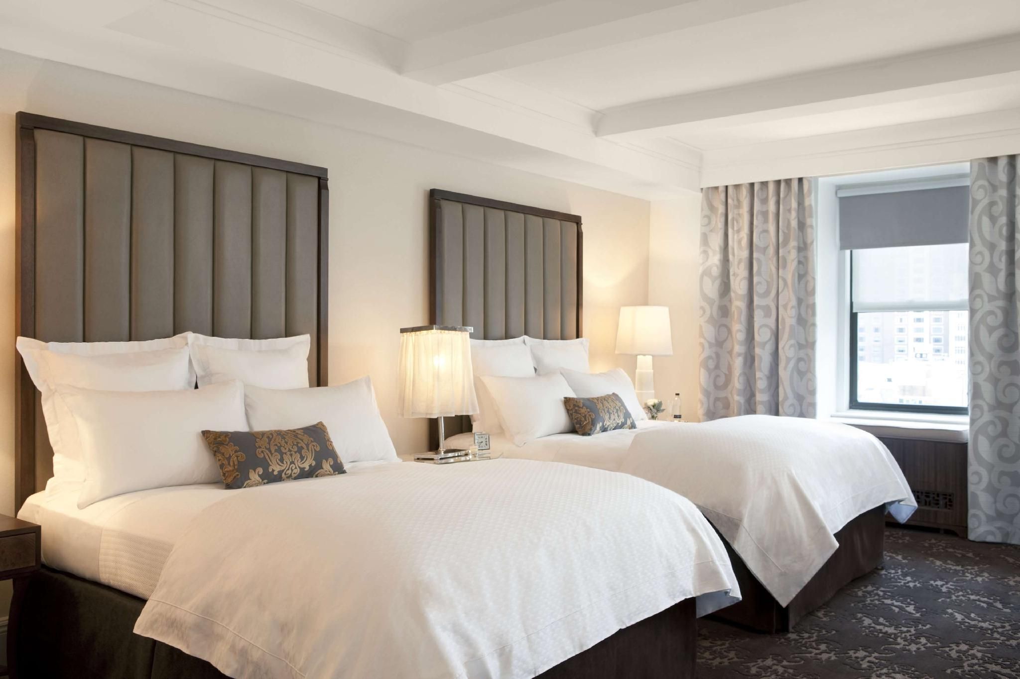 Deluxe 2 Full Size Beds