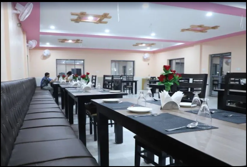 Food & Dining