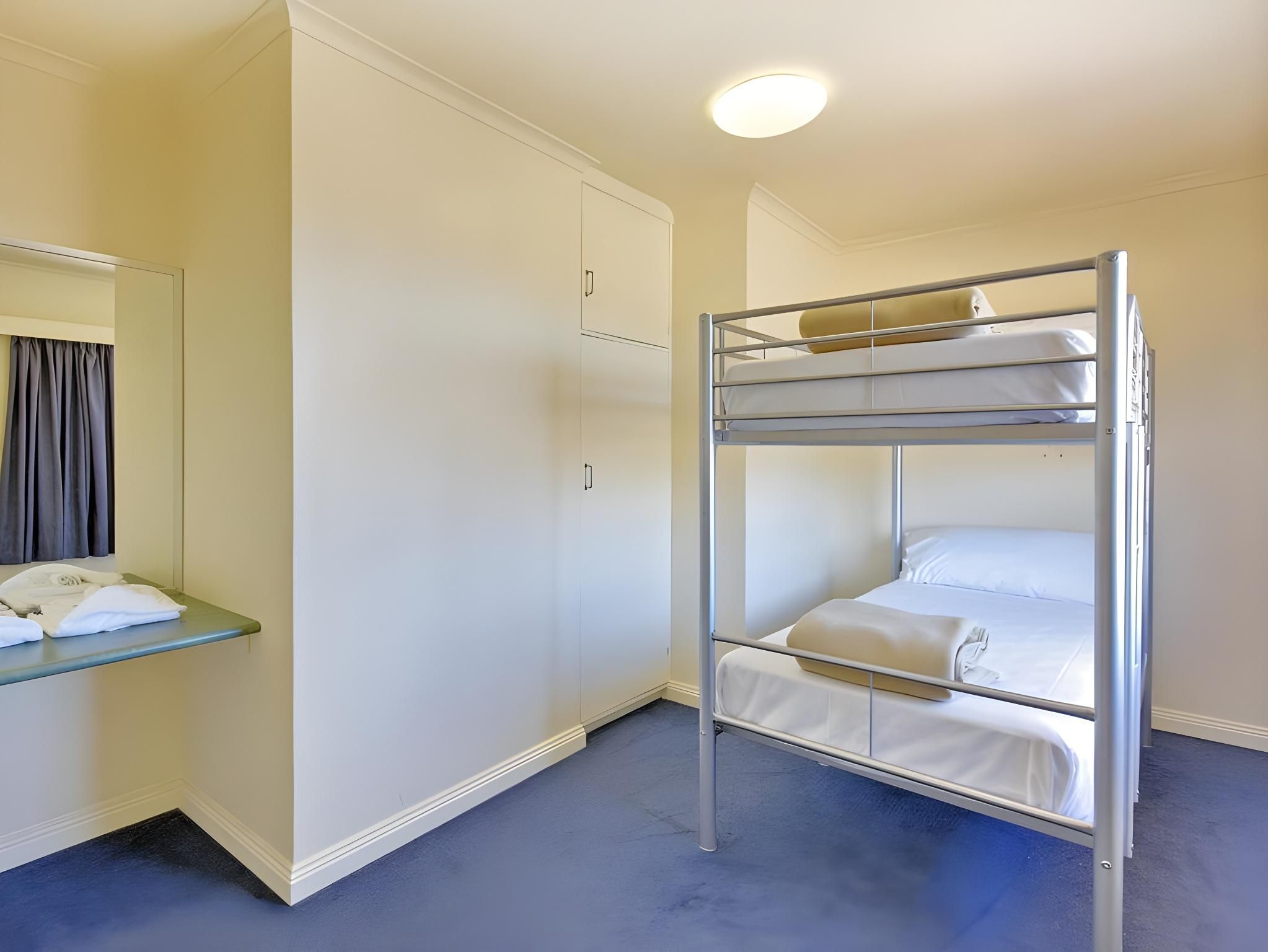 Burnie Central Townhouse Hotel Standard With Breakfast 2