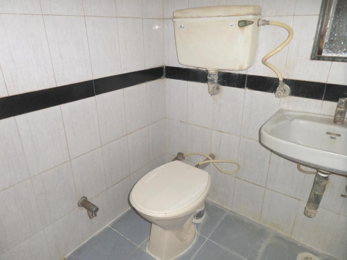 Hotel Padma Deluxe  Non Ac  6