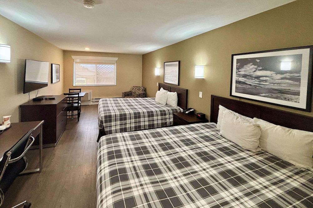 Room, 2 Queen Beds, Non Smoking (Efficiency)