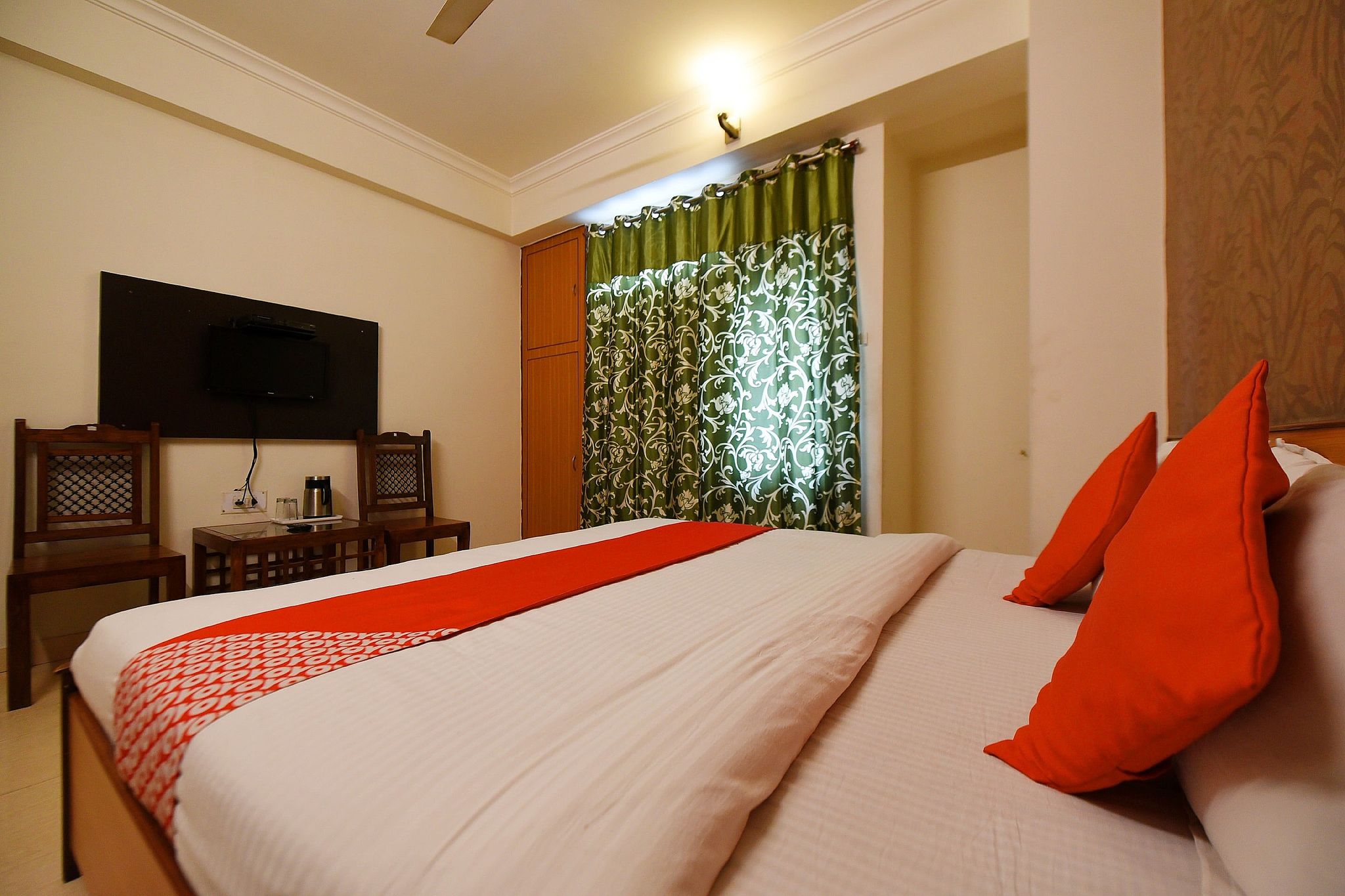 OYO C M Regency Classic Room