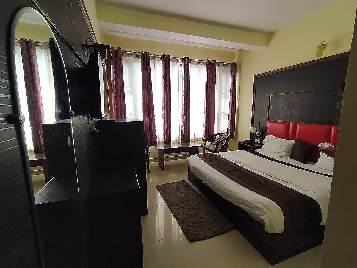Hotel The Super Mall Residency
