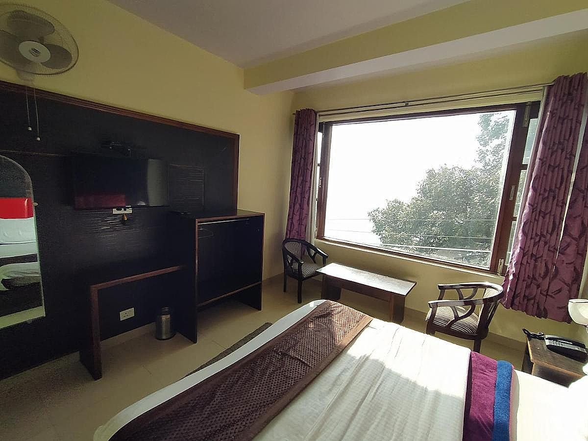 Hotel The Super Mall Residency