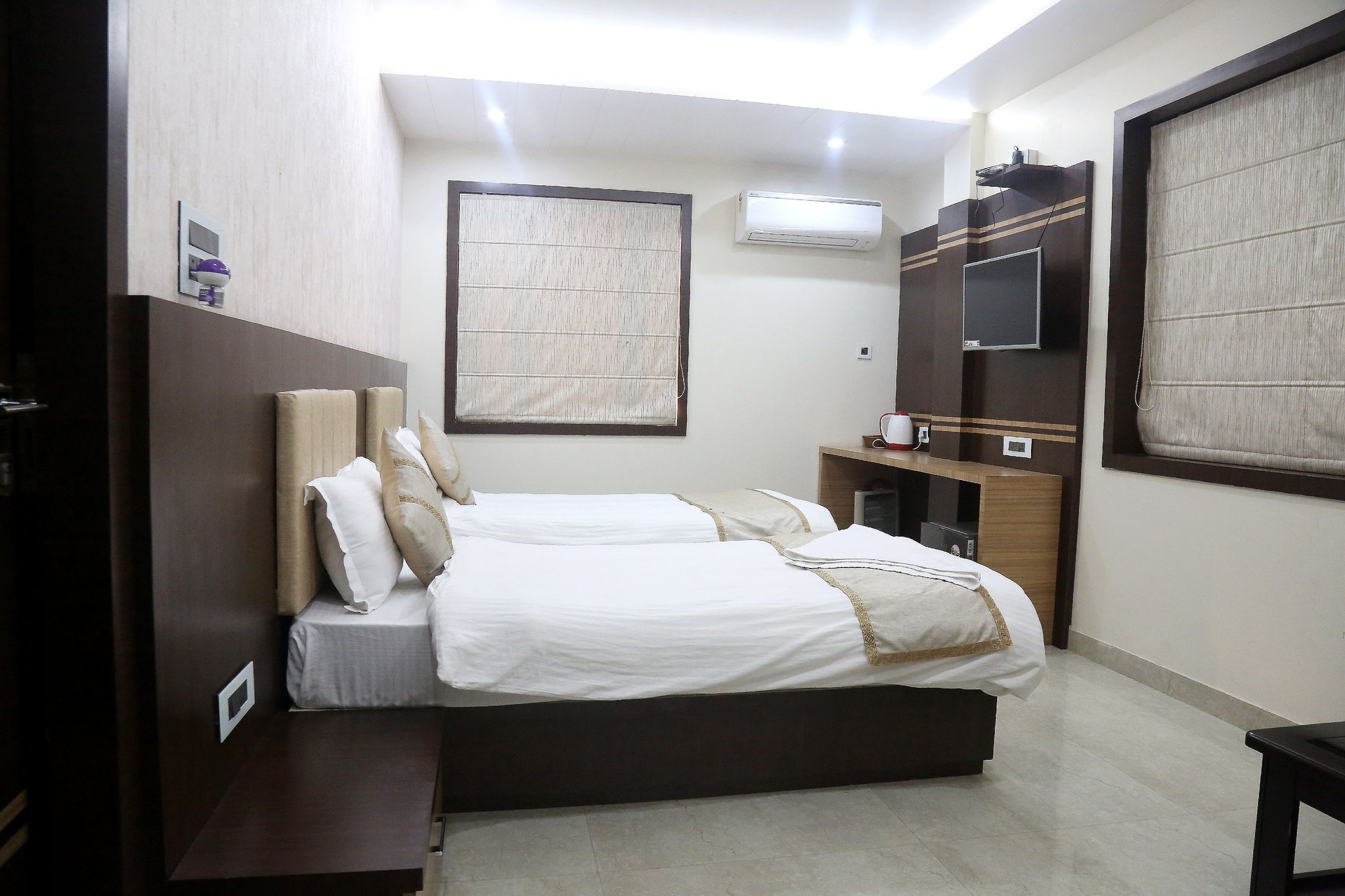 Vandana Residency Deluxe Room 16