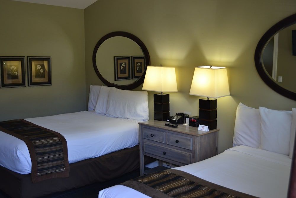 Monterey Peninsula Inn