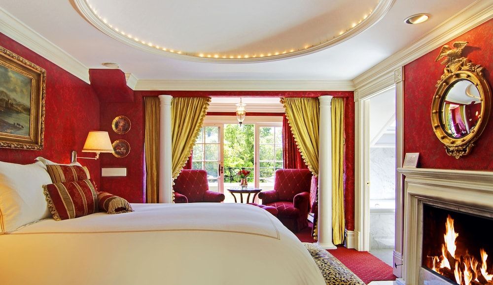 Standard Room, 1 Queen Bed, Fireplace (Railroad Baron)