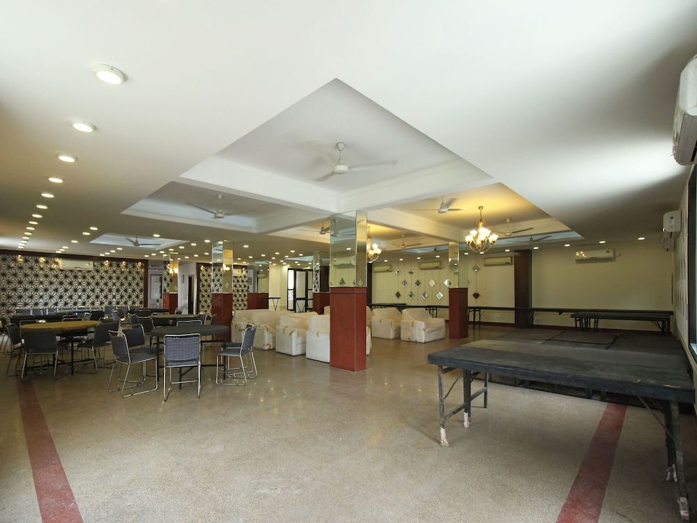 undefined OYO 5741 Grand Highway 7