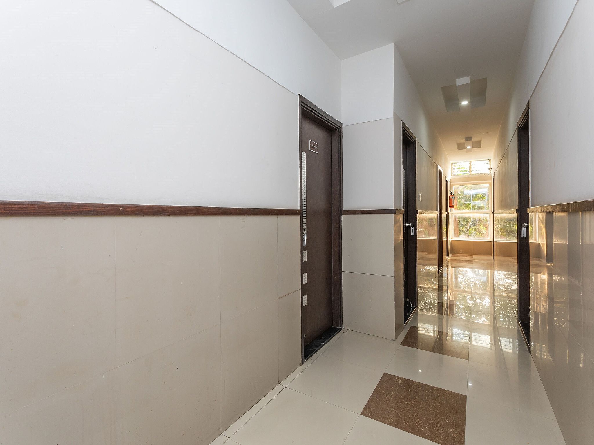 undefined OYO 18698 Hotel New Prince 3