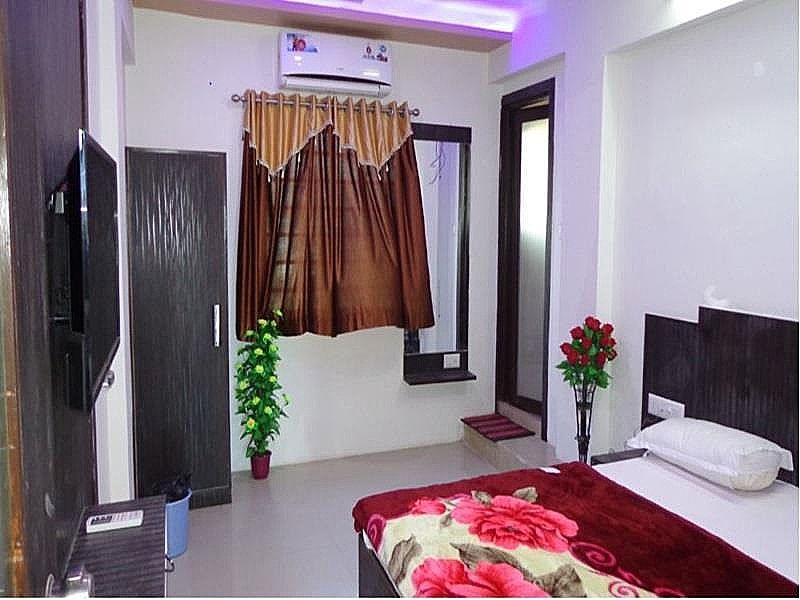 Hotel Long Stay Deluxe AC Room