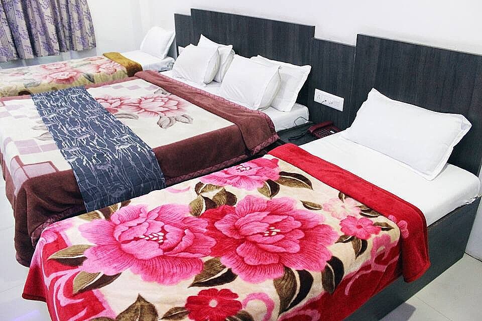 Deluxe Bedroom