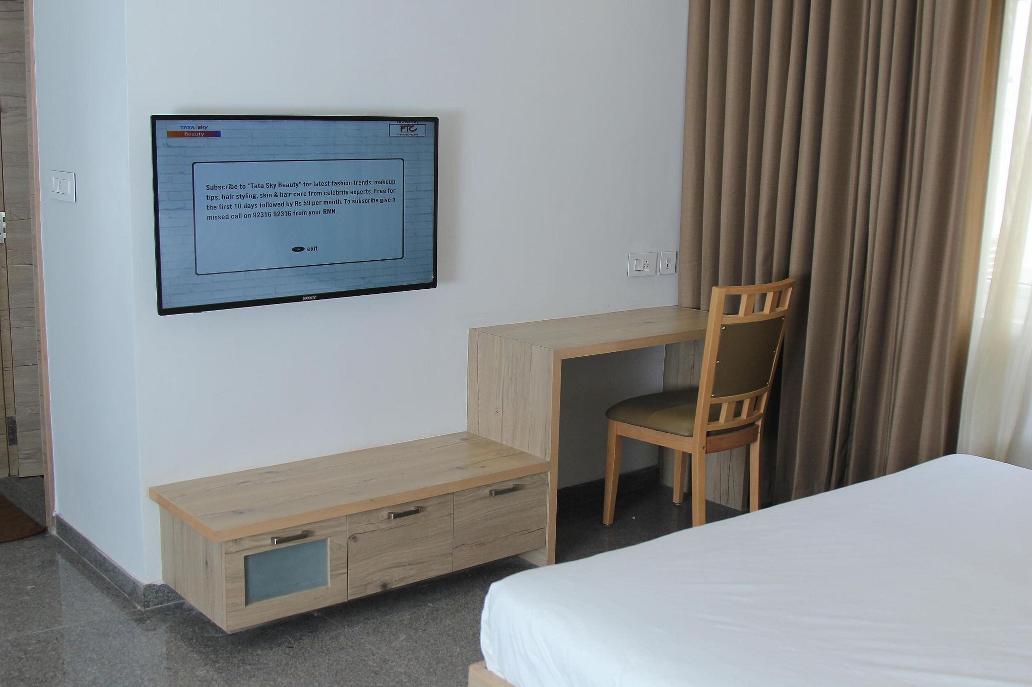 Hotel Abis grand Comfort Room Ac 9