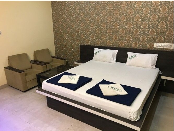 undefined Shramajeevi Deluxe Lodge 4