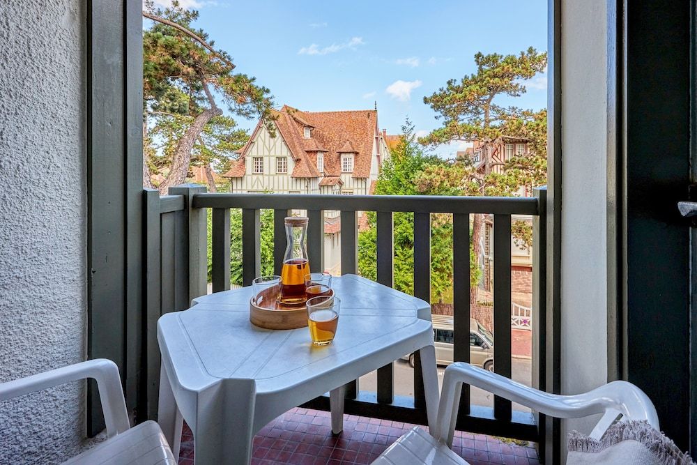 Pierre & Vacances Résidence Les Embruns Studio 4 people - 1 sleeping alcove - Terrace or balcony 4