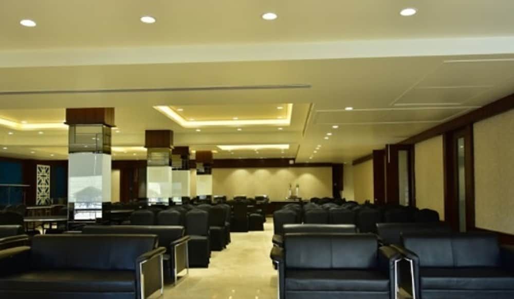 undefined Hotel Pearl Inn 10