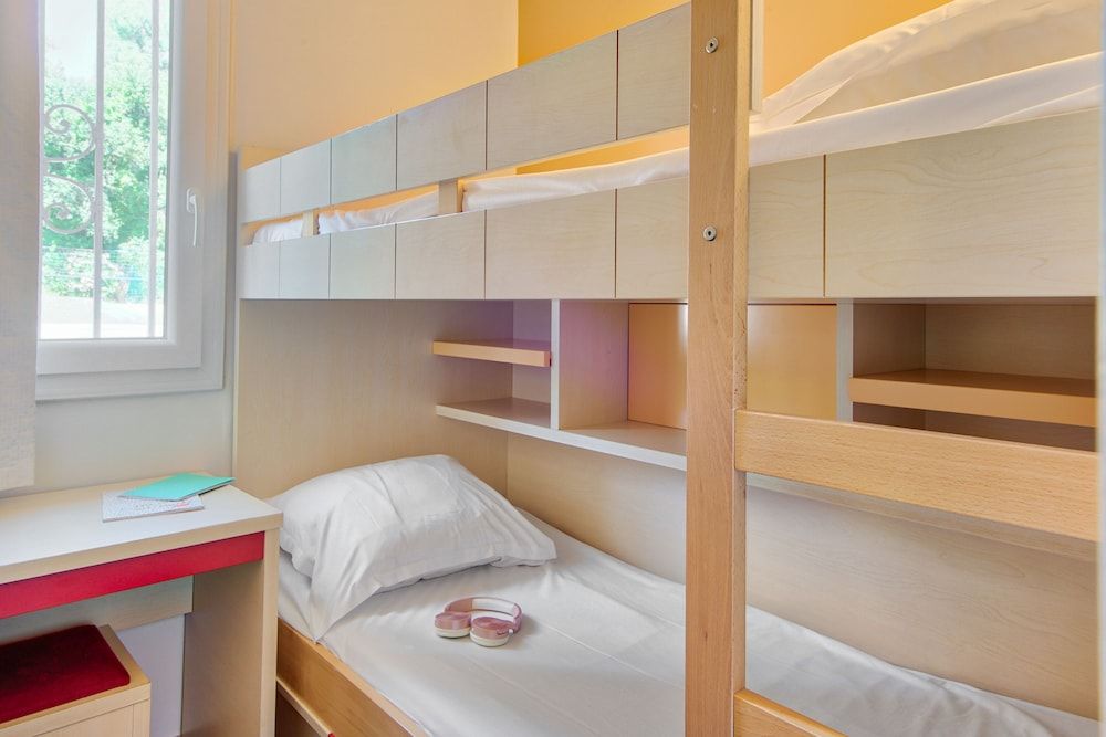 Pierre & Vacances Résidence Les Parcs de Grimaud Apartment 6 people - 1 bedroom + 1 sleeping alcove - Terrace or balcony 3