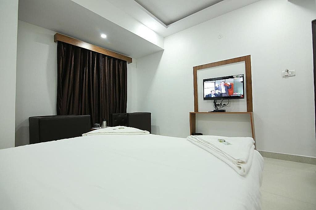 Hotel BG Inn Deluxe Non AC Room 14