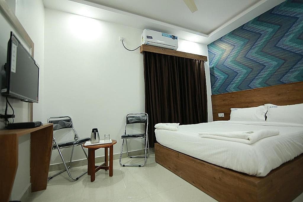 Hotel BG Inn Deluxe Non AC Room 17