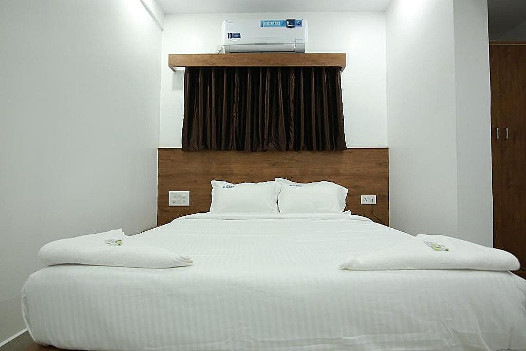 Hotel BG Inn Deluxe Non AC Room 3