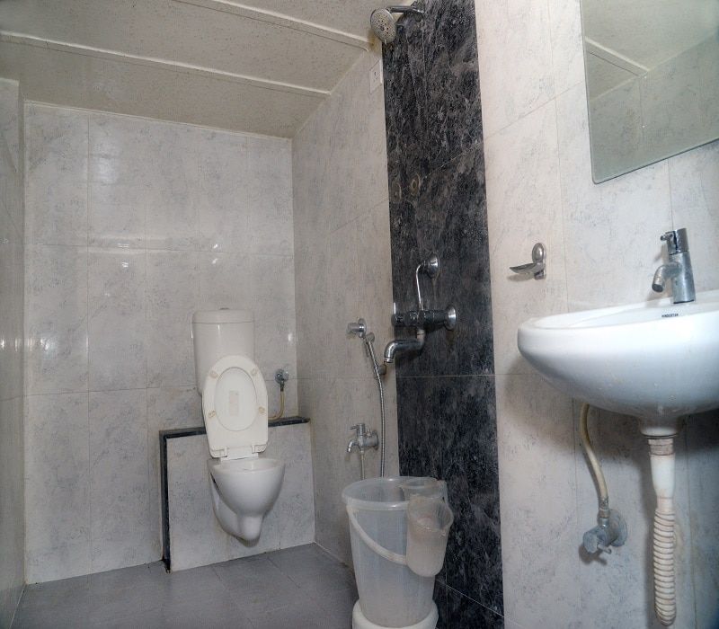Side Image 1