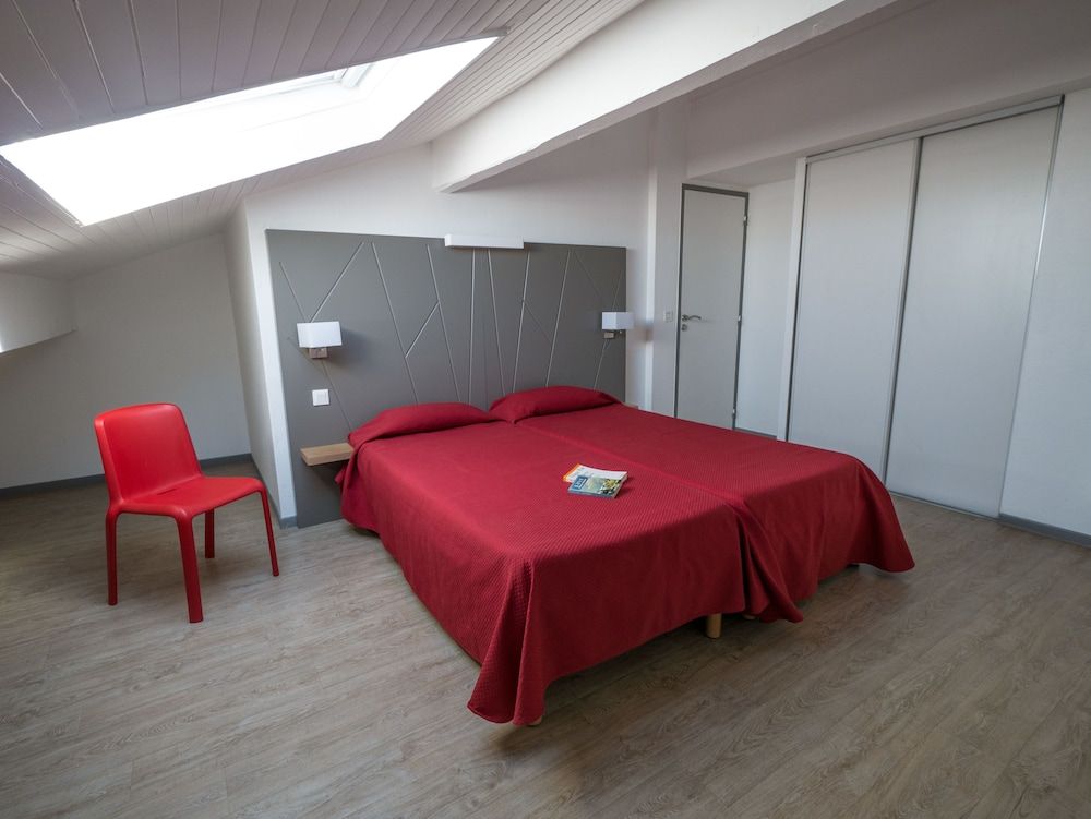 Duplex, 1 Bedroom, Harbor View ( or Pool view For 6)