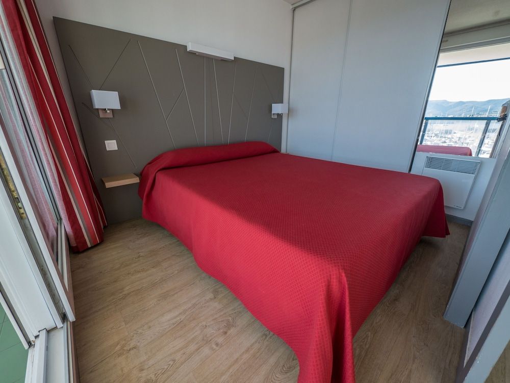 Apartment, 1 Bedroom, Harbor View (or Pool View for 4)