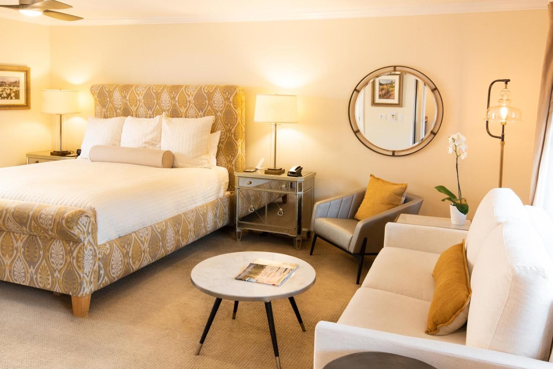 Deluxe King Room with Spa Bath - 2A