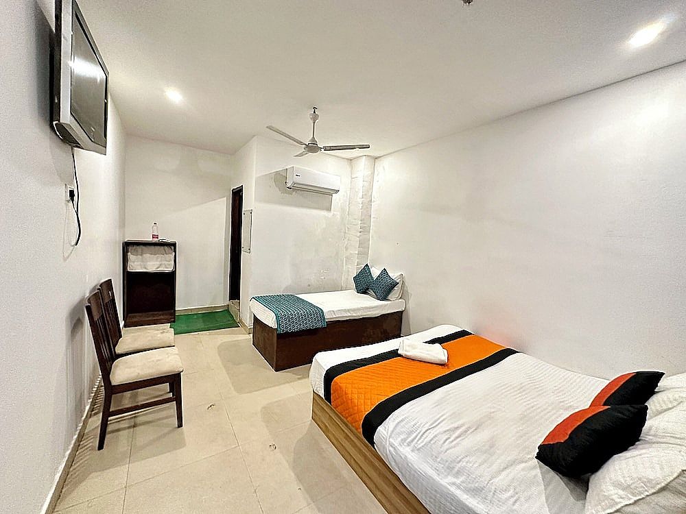Hotel Delhi Airport Comfort Room 2