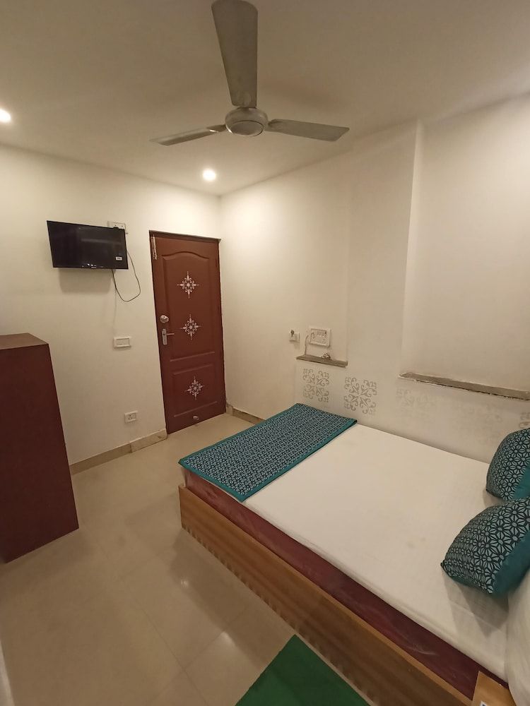 undefined Hotel Delhi Airport 9