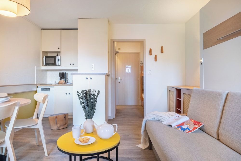 Pierre & Vacances Résidence Les Citronniers Studio 4 personnes 1 coin nuit Balcon 6