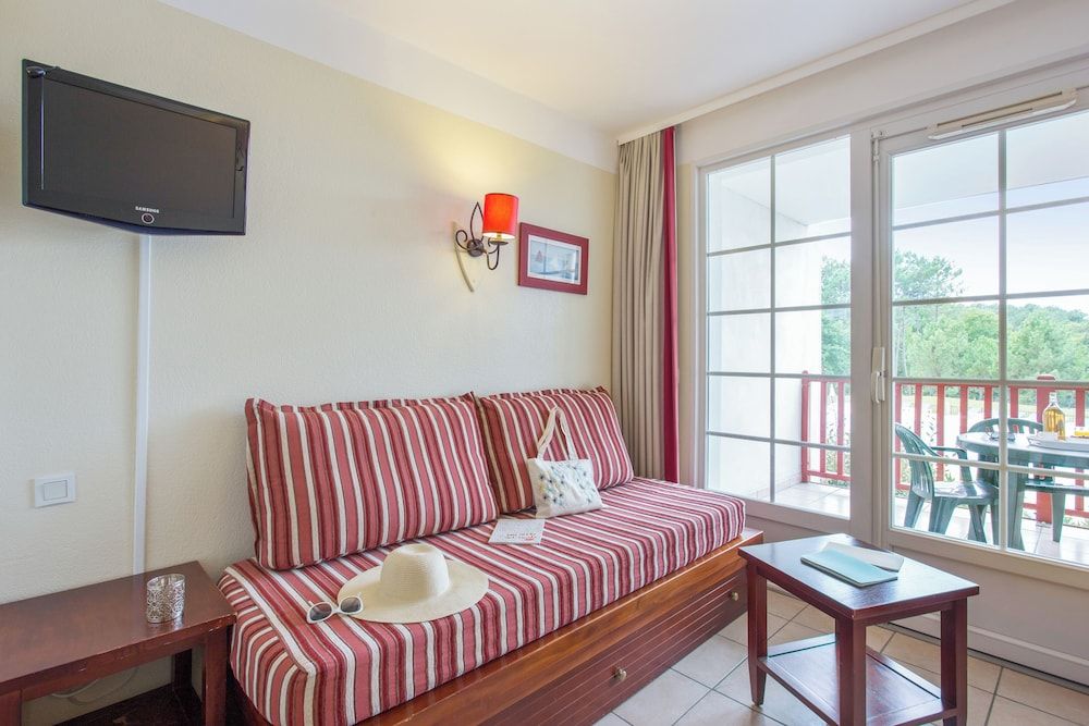Apartment for 5 people - 1 bedroom - Terrace or balcony - Entrance