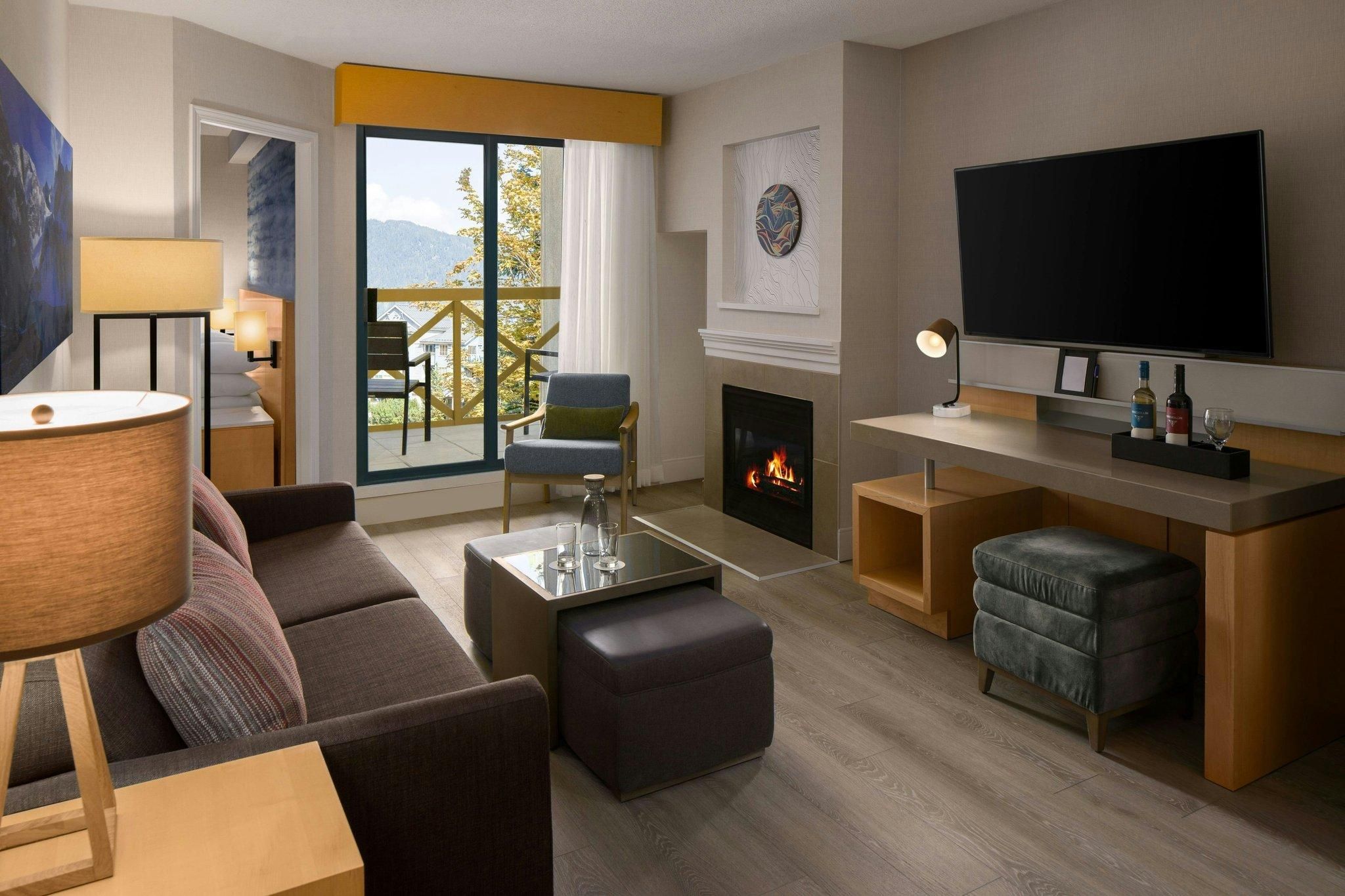 2 Bedroom Family Suite, Bedroom 1: 1 Queen, Bedroom 2: 2 Twin, Sofa bed, Balcony, Fireplace