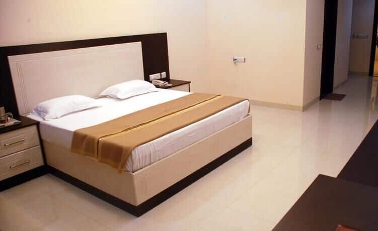 Jyoti Hotel and Restaurant Semi Deluxe Room 2